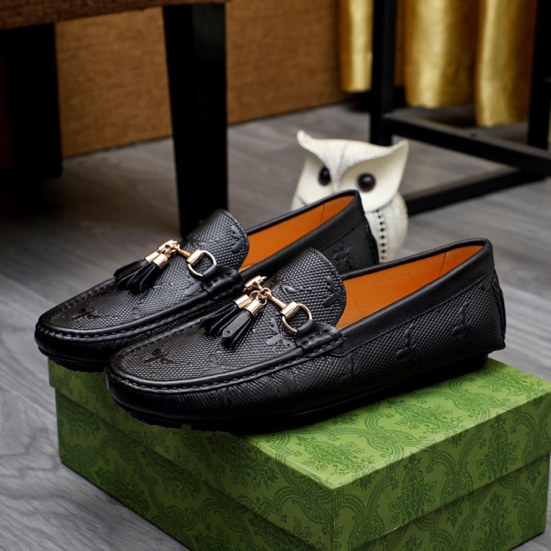 G*u*i leather shoes